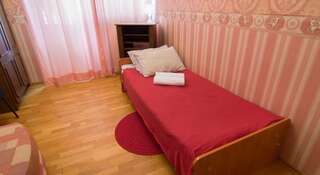 Гостиница Мини Отель  Hostelmyhome Иркутск Бюджетный двухместный номер с 1 кроватью или 2 отдельными кроватями-17